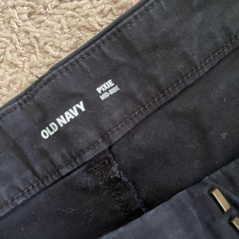 [Old Navy] Mid Rise Pixie - Picture 5 of 7